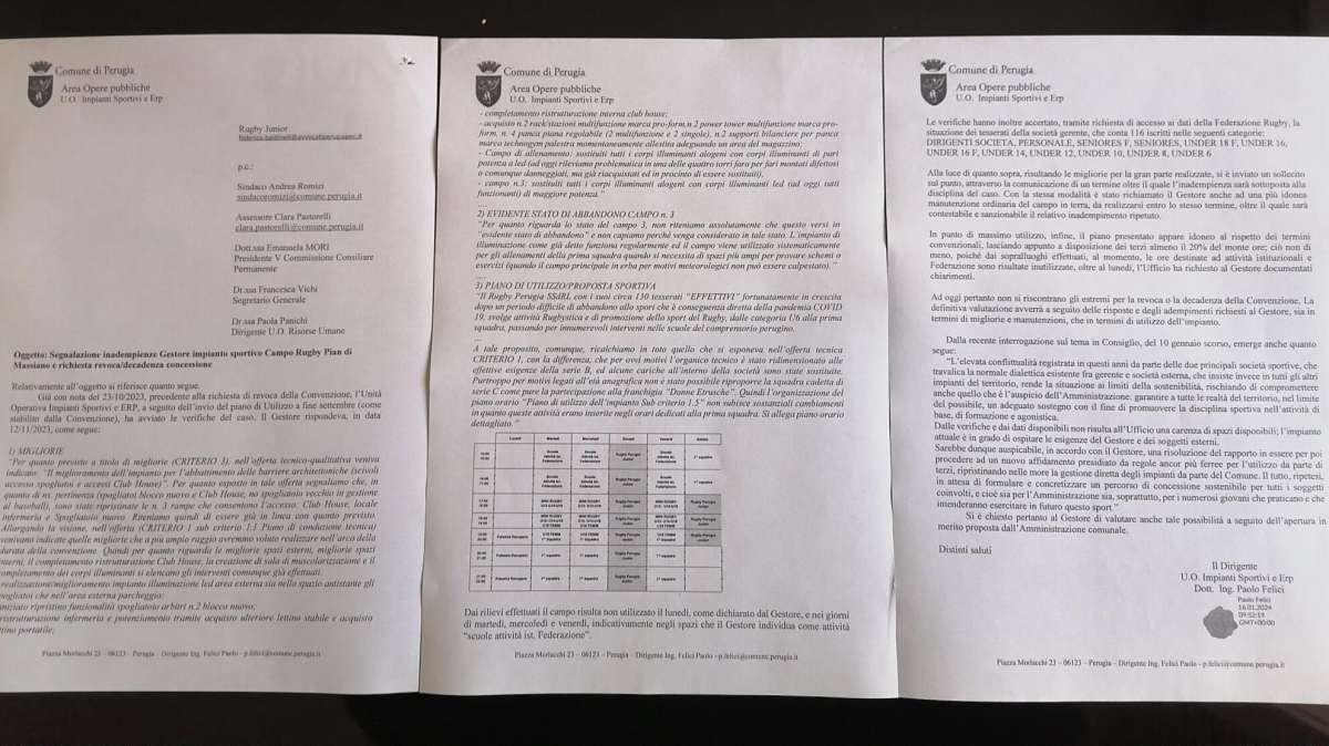 Situazione paradossale per il campo da rugby di Perugia! L'Italia si interroga... come possibile una cosa del genere?