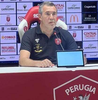 "Stiamo cercando capire cosa sta succedendo a questo Perugia, ma chiediamo scusa a tutti"