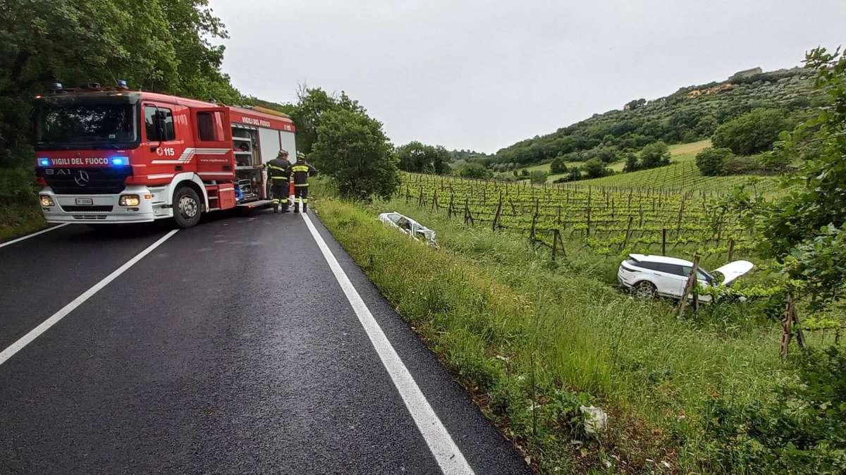 Tragico incidente stradale a Corciano: muore giovane donna e uomo ferito