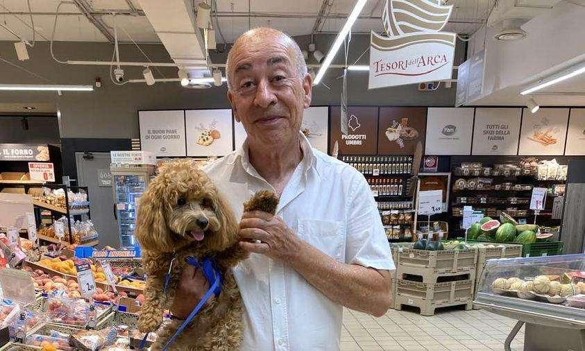 A Perugia commuove la storia di "Chicco", prima messo alla porta e poi accolto con il sorriso