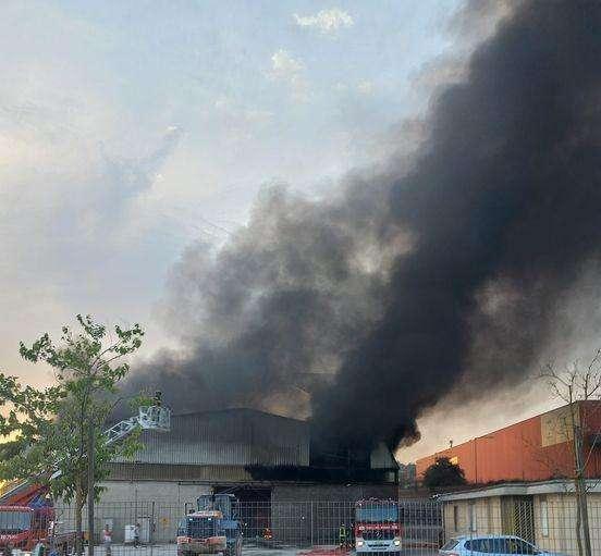 Per l'incendio di Ellera finestre chiuse ed asilo nido chiuso in attesa di eventuali provvedimenti