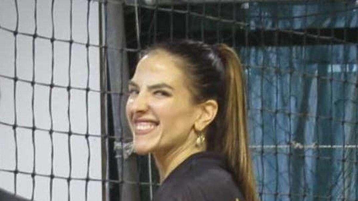 Tragedia nello sport: pallavolista di 33 anni muore sotto la doccia per un malore improvviso