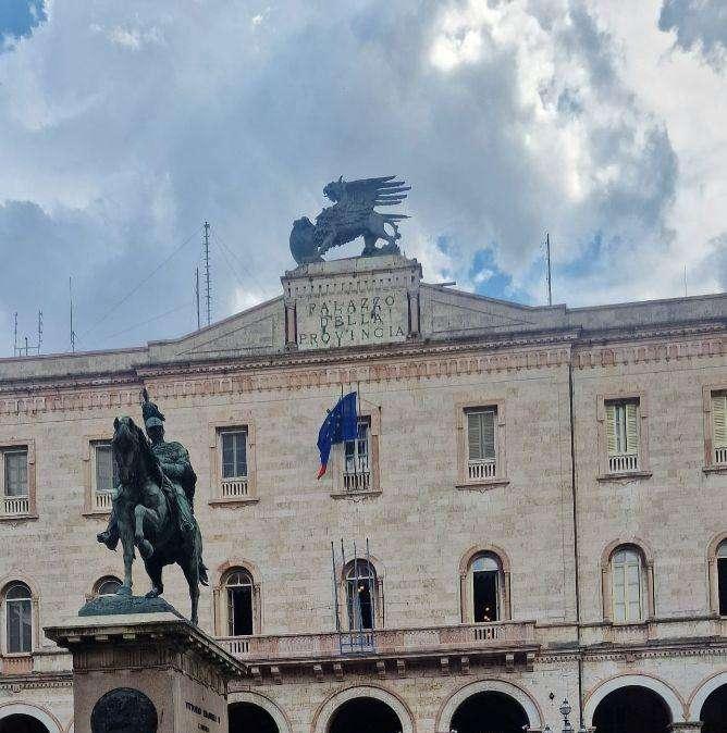 La festa per i 150 anni del Grifo della Provincia di Perugia: esposto un inedito di Vittorio Emanuele III di Savoia