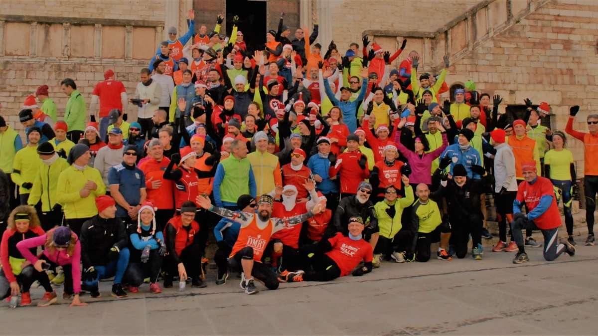 Le strade di Perugia colorate dagli oltre 200 partecipanti al Natale del Podista organizzato dalla Volumnia Sericap