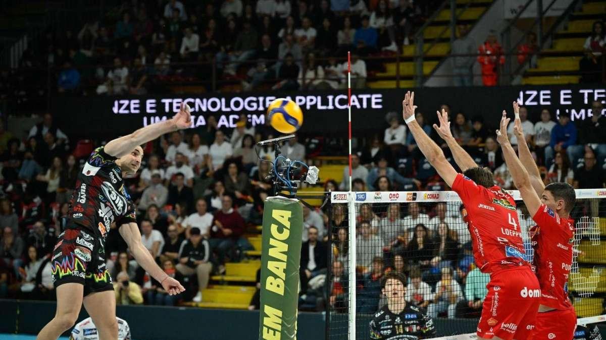 Sabato sera (LIVE su www.perugia24.net) la Sir Susa Vim Perugia con Civitanova all'esordio nella semifinale-scuidetto