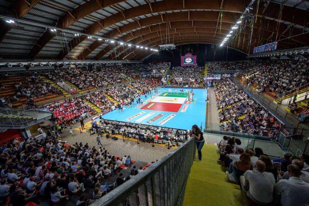 Cambia (di poco) l'orario della sfida di Superlega maschile tra Sir Susa Vim Perugia e Piacenza