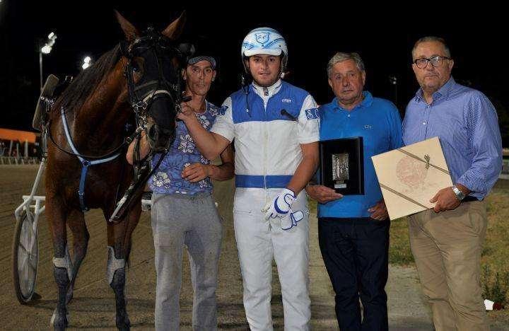 Gemellaggio all'ippodromo di Cesena con gare dedicate al Comune di Città di Castello