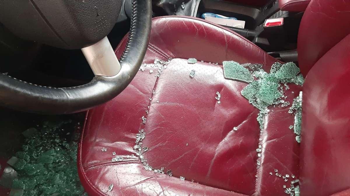 Ancora finestrini delle auto distrutti a San Mariano di Corciano: cresce il disagio