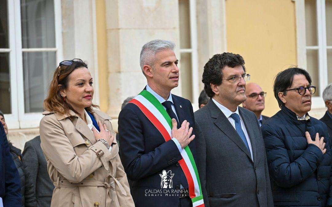 Deruta e la città portoghese di Caldas da Rainha sono diventate "gemelle"! La firma in Portogallo