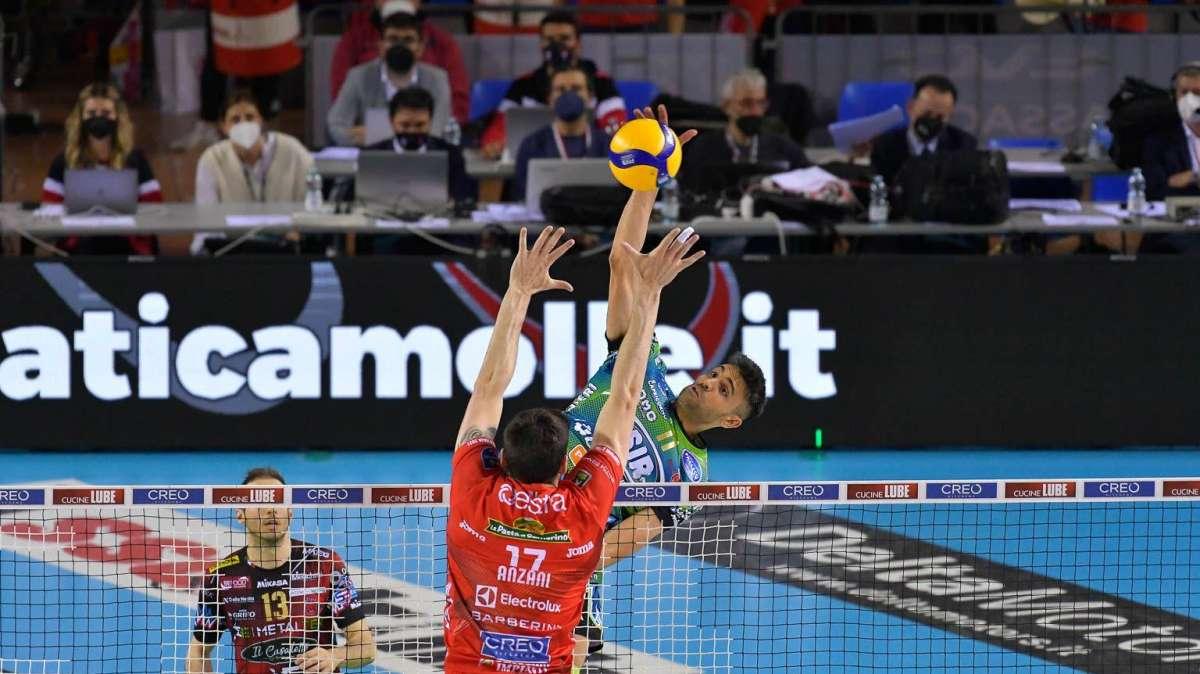 Così prosegue la finale-scudetto di volley maschile: domenica si gioca al PalaBarton