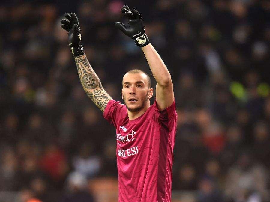 Il portiere Perilli ceduto a titolo definitivo in Serie B
