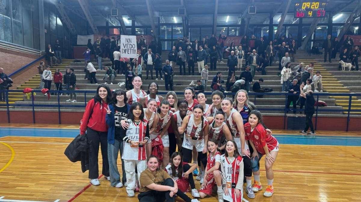 La Sisas Pallacanestro Perugia torna a sognare l'A2! Vittoria contro Frascati e secondo posto!