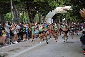 E' la notte della Strafoligno! In 700 di corsa per le vie della città!