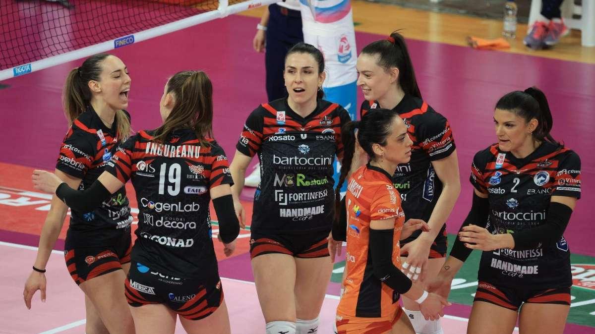 La Bartoccini MC Restauri all'ultimna spiaggia nei playoff-Challenge Cup: c'è da battere Chieri 