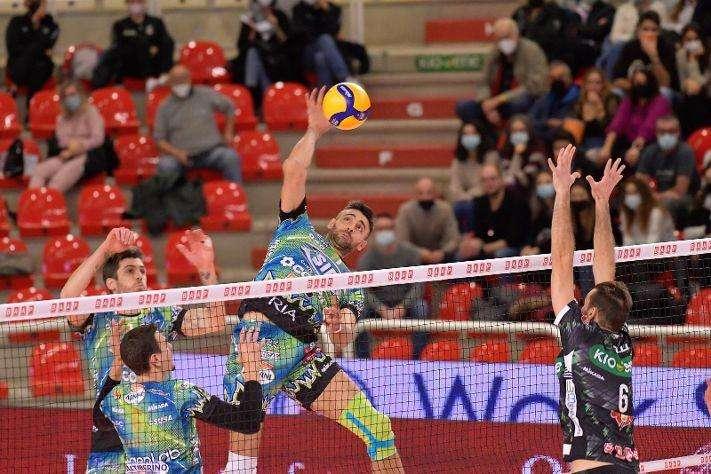 Domani la Sir Safety in campo al PalaBarton alle 15.30 contro Vibo Valentia