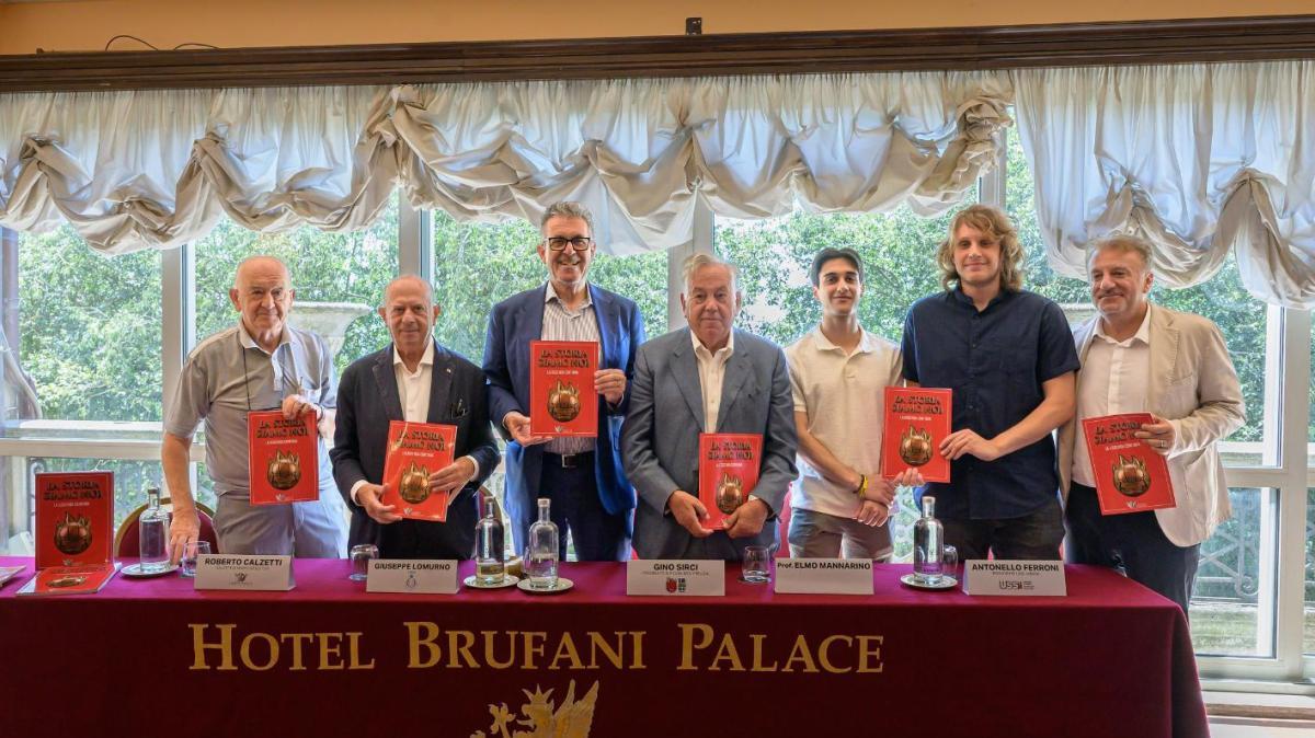 "La storia siamo noi": è il libro che narra l'ultima stagione della Sir Perugia