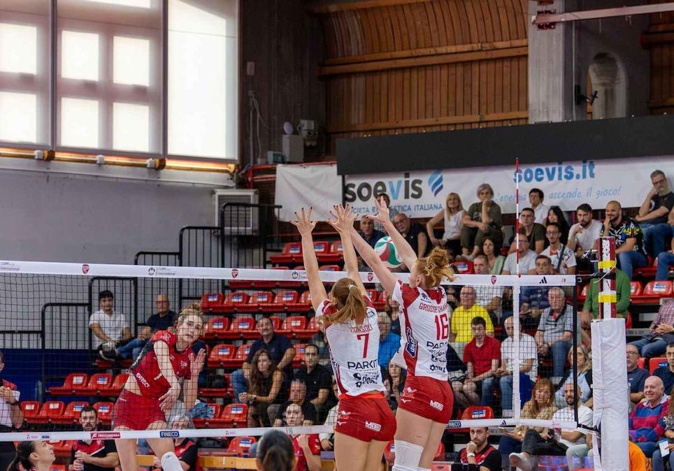 È iniziato con una pesantissima sconfitta il campionato di A2 della Bartoccini Perugia