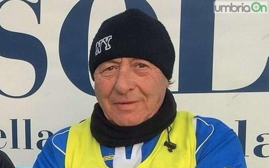 Tragico incidente stradale nel pomeriggio: muore ciclista di 77 anni investito da un'auto 