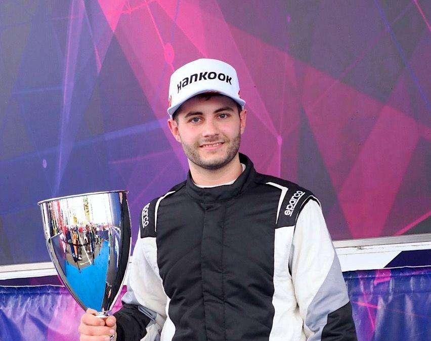 Il pilota umbro Lorenzo Mariani ancora protagonista: due volte sul podio al Mugello
