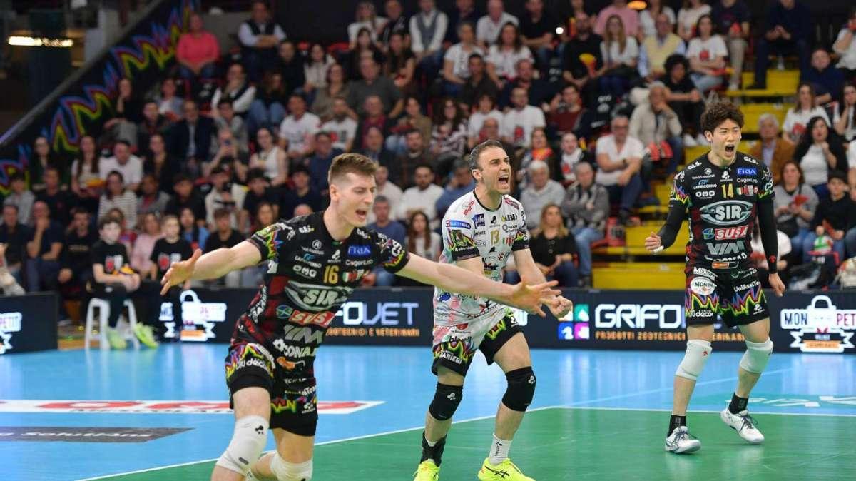 La dolorosa sconfitta (3-1) della Sir Susa Vim Perugia contro la Lube Civitanova verso lo scudetto