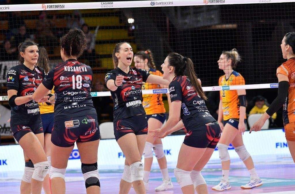 La Bartoccini vince ancora in A2 di volley femminile e vola verso la promozione!