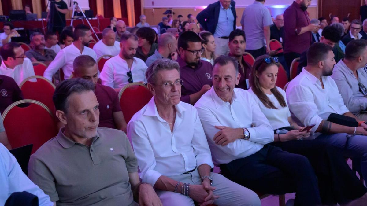 Angelo Lorenzetti della Sir premiato come miglior allenatore in Italia: ma lo è anche a livello mondiale?