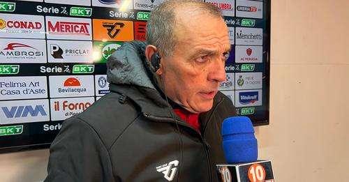 “Abbiamo dominato il primo tempo e ppoi il gol della Reggina grazie a un gentile omaggio del signore Camplone"