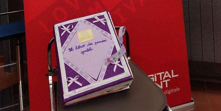 Presentato a Perugia il Libro dei Pensieri Gentili, realizzato dalla Scuola dei "Coniglietti Bianchi"