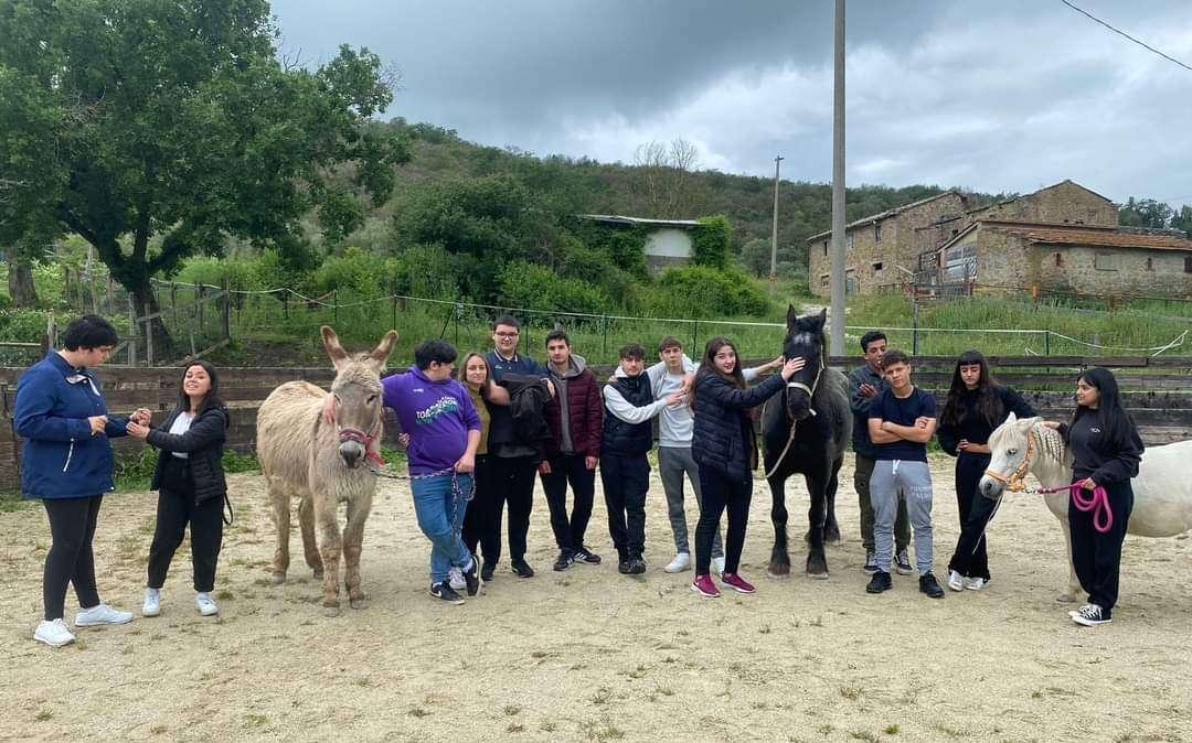 Successo alla scuola di Magione per "Tutti in sella": complimenti a Rossella e Claudia