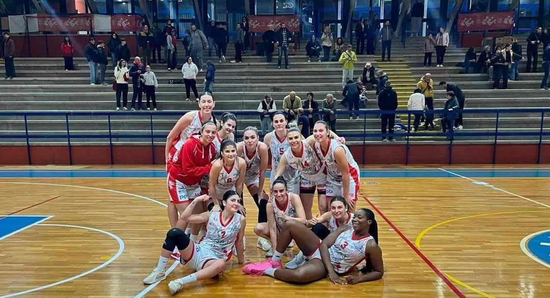 La Pallacanestro Perugia vola in Serie B femminile: sette vittorie in altrettante gare!