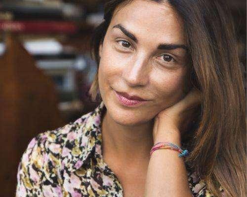 La scrittrice Viola Ardone venerdì in Umbria: sarà ospite al caffè letterario del Liceo Mazzatinti di Gubbio