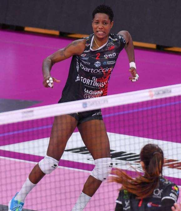 La Bartoccini Perugia stasera in campo al PalaBarton a caccia di punti-salvezza nell'A1 di volley femminile