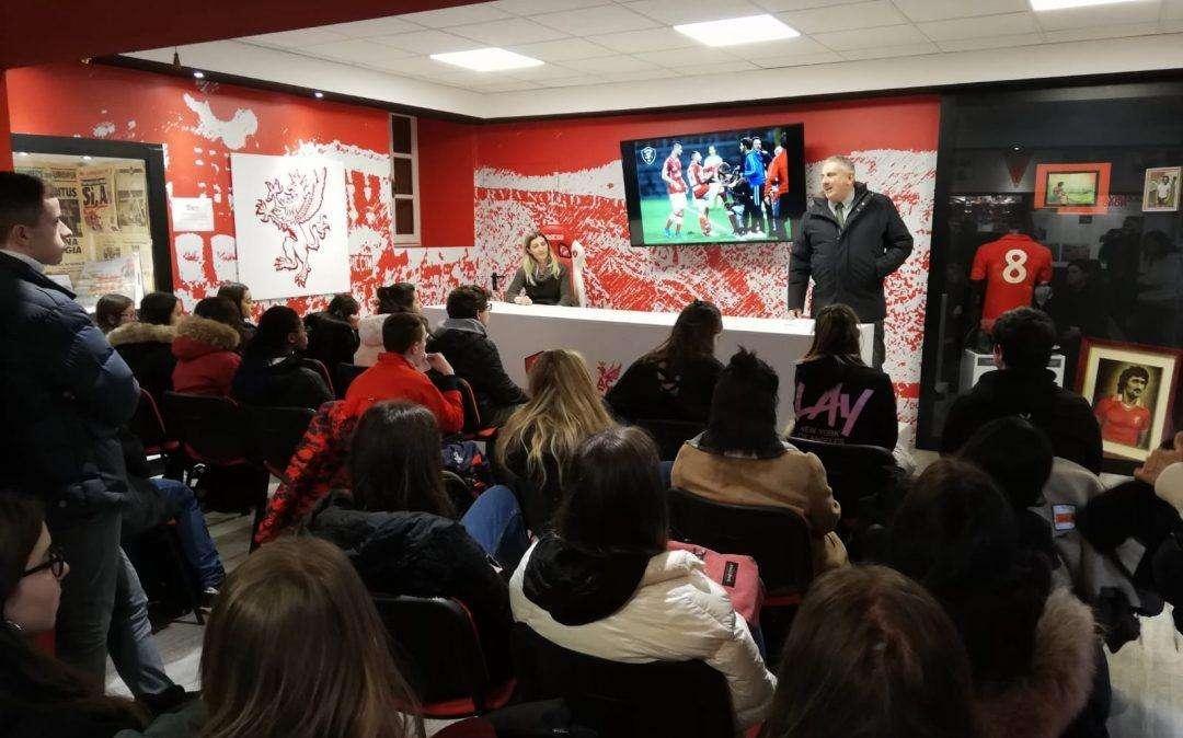 Studenti del liceo in visita al Museo del Perugia