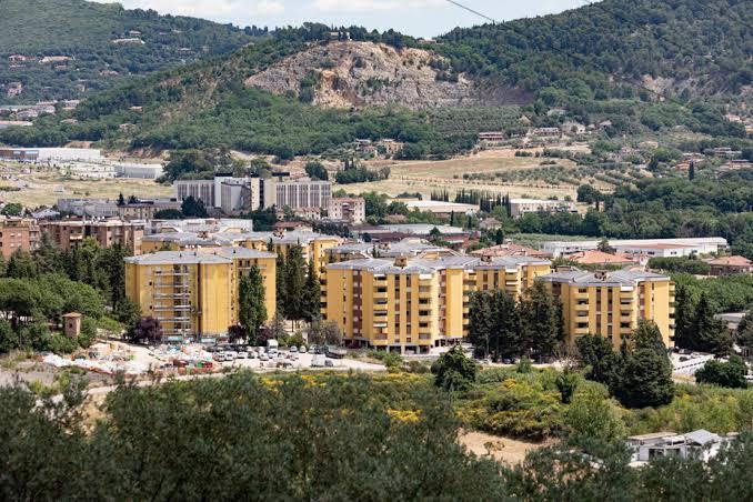 Garage al rientro delle vacanze chiuso ed intatto, eppure svaligiato dai ladri! Brutta esperienza a San Mariano di Corciano