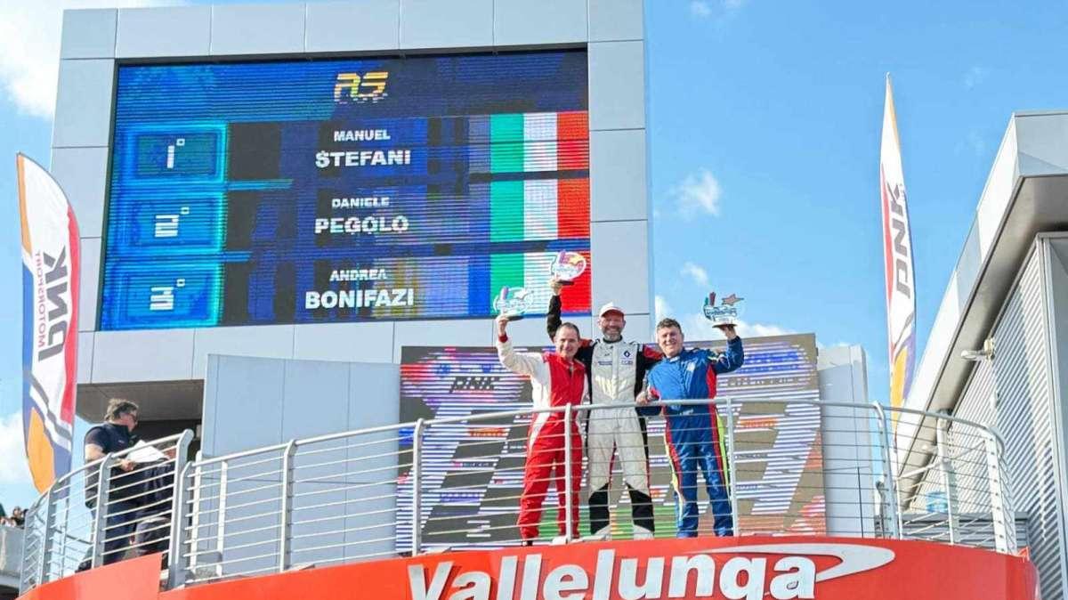 Un fine settimana ad alta tensione per il pilota umbro Andrea Bonifazi nella Clio Rs Cup 2025