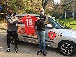 Che sorpresa per Michele! Da Minesso due maglie acquistate presso il Perugia Store