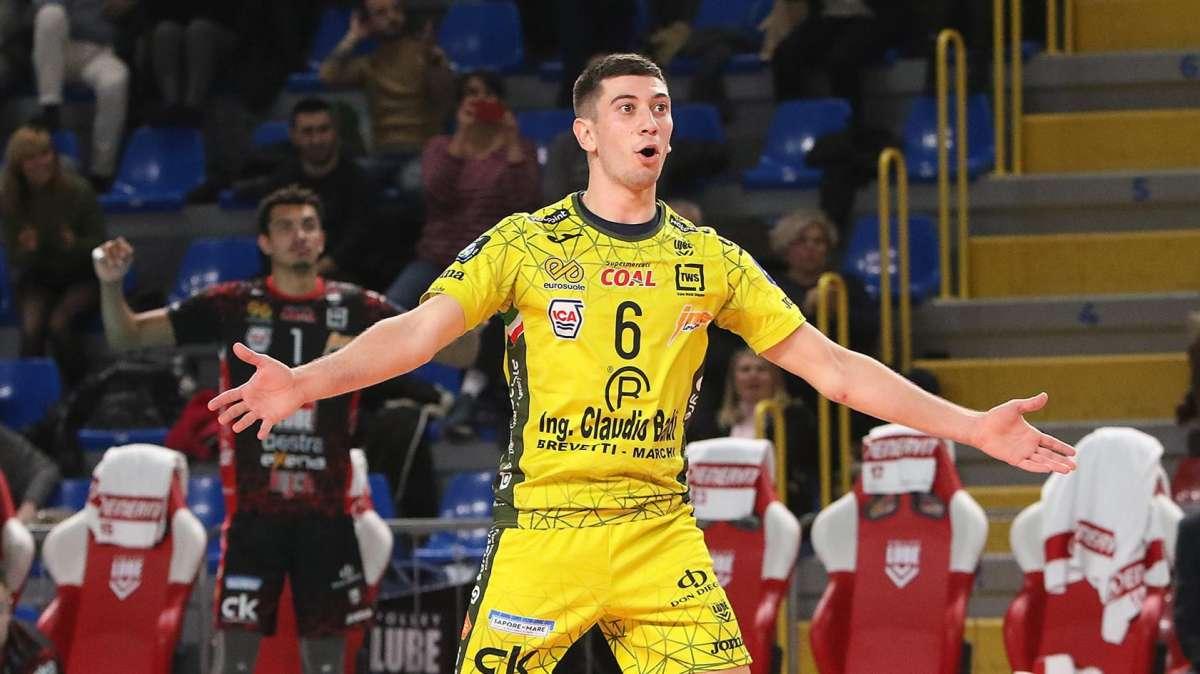 "Troppo severo per la Lube il risultato di Perugia: aspettiamo gara-2 per il riscatto"