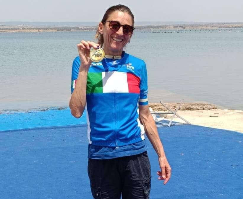 Ma che brava Ilaria Scassini! Ha conquistato il titolo italiano di acquatlon a Taranto!
