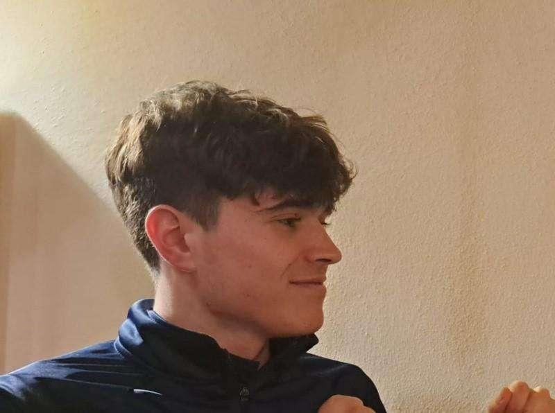 Tragedia nel mondo del calcio: Lorenzo muore a 20 anni per un malore improvviso 