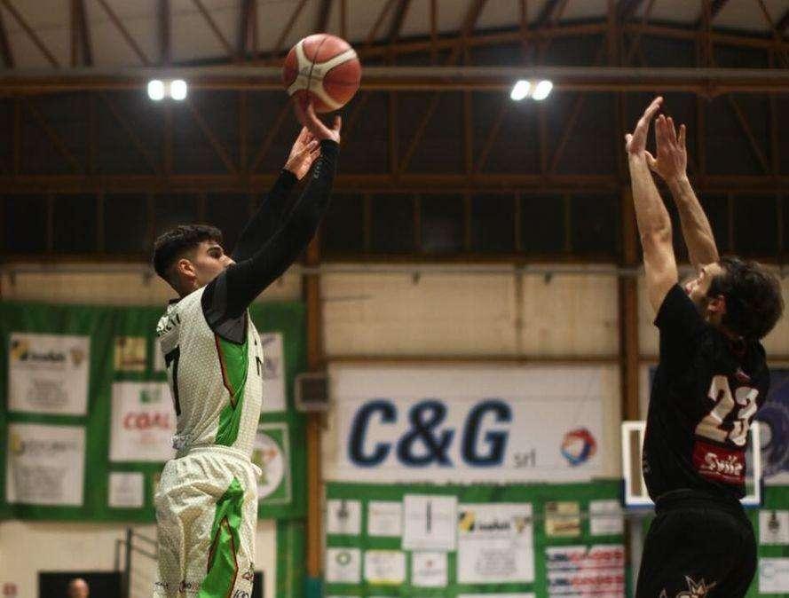 Vittoria in serie C maschile per il Perugia Basket: sbancata Chieti in rimonta
