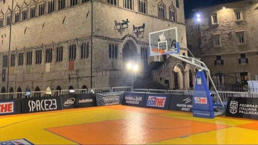Da oggi a domenica il basket in piazza IV novembre a Perugia