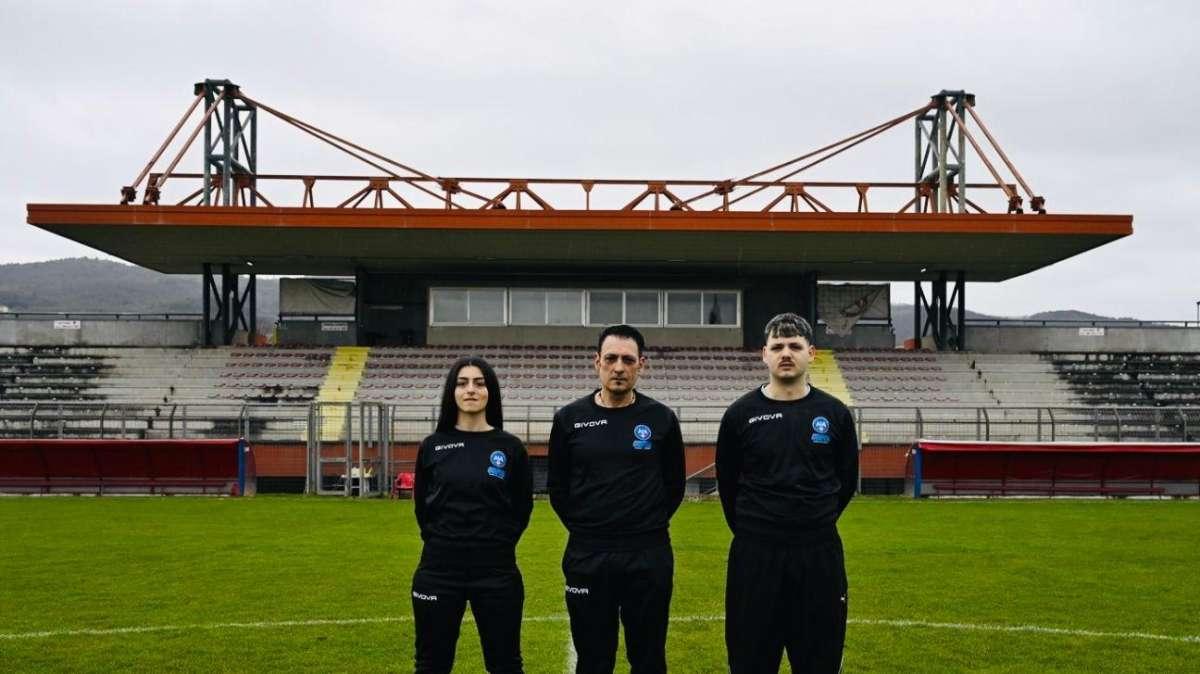 Quando fare l'arbitro di calcio è un vizio di famiglia: a casa Benni è così...