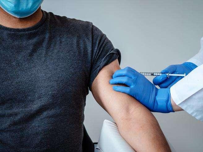 Da domani si intensificano i vaccini in Umbria per gli Under 18
