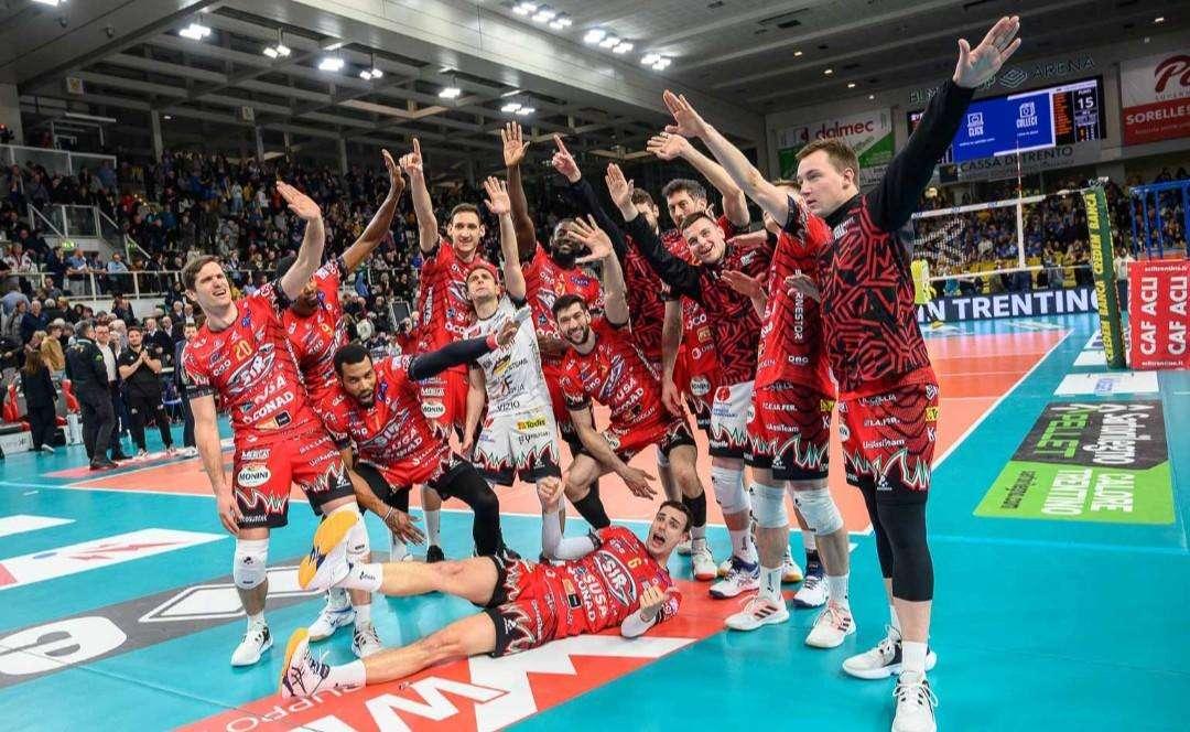 La Sir Safety Susa Perugia batte anche Trento in campionato, ma stavolta al tie-break 