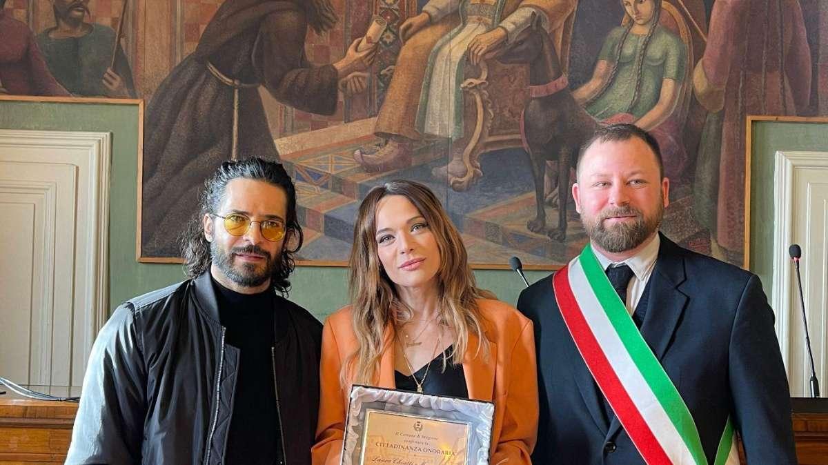 E' tutto vero! Laura Chiatti e Marco Bocci sono ora cittadini onorari di Magione!