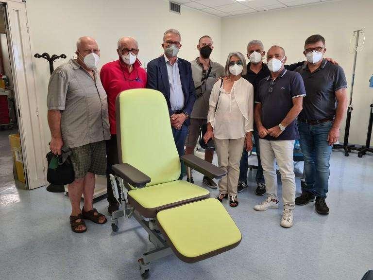 Azzurro per l'Ospedale continua a donare attrezzature sanitarie a Castiglione del Lago
