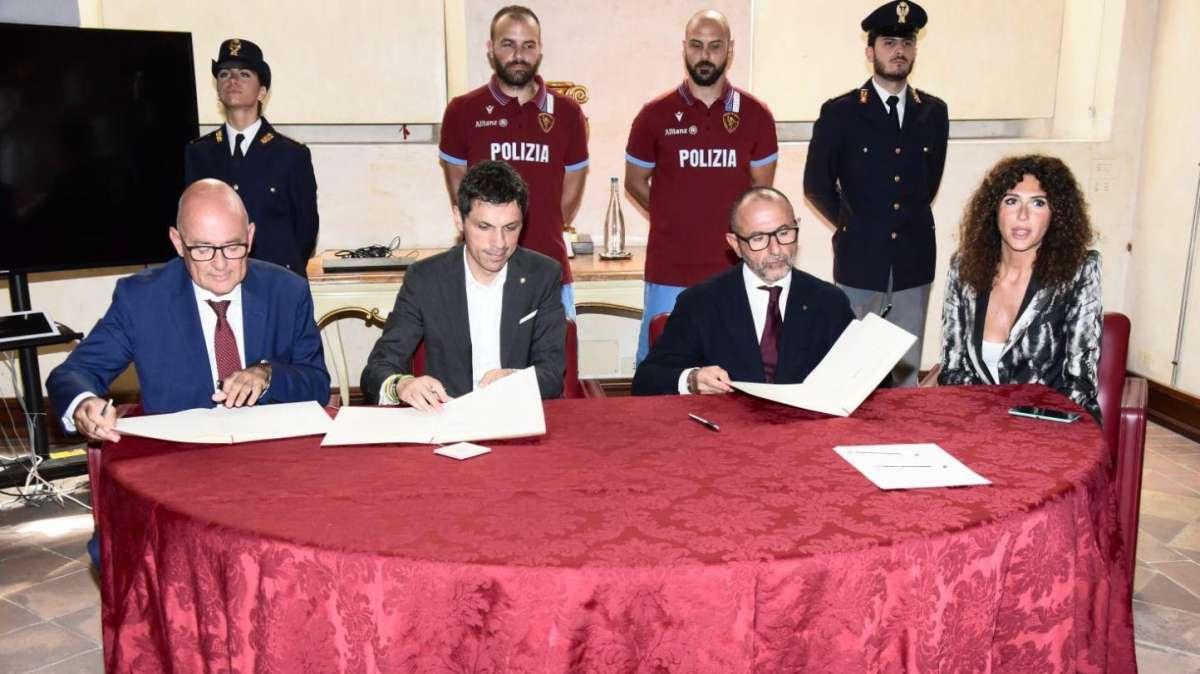 Protocollo d'intesa tra Comune di Perugia, Questura e Fiamme Oro per il progetto “Sport e legalità: un valore unico”