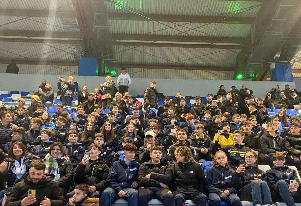 Gli studenti del "Mazzatinti" di Gubbio allo Stadio di Reggio Emilia per seguire Sassuolo-Napoli