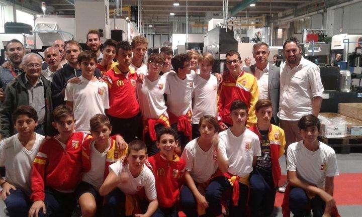 Ma che bella l'iniziativa! "Papà mi porti allo Stadio?"... e così non si paga il biglietto