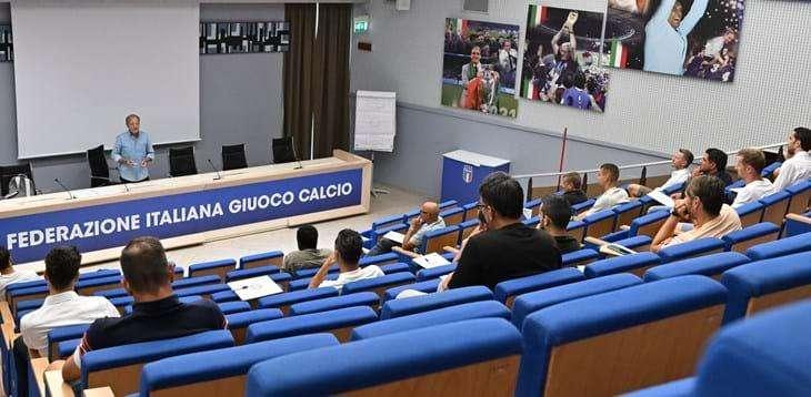 Ha preso il via a Coverciano il nuovo corso per allenatori con Del Piero e tanti altri ex calciatori